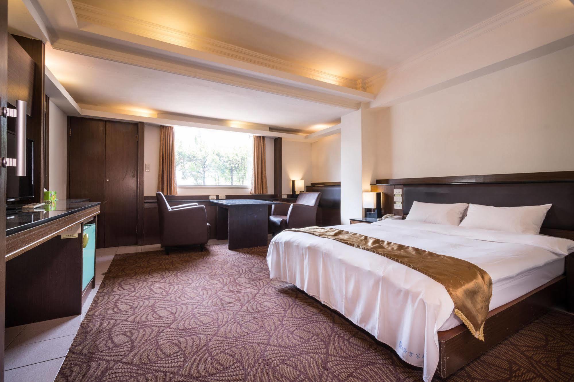 The Enterpriser Hotel Ταϊχούνγκ Εξωτερικό φωτογραφία