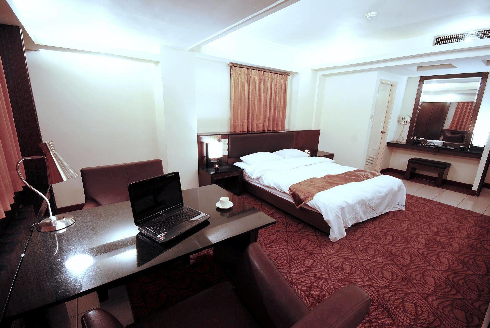 The Enterpriser Hotel Ταϊχούνγκ Εξωτερικό φωτογραφία